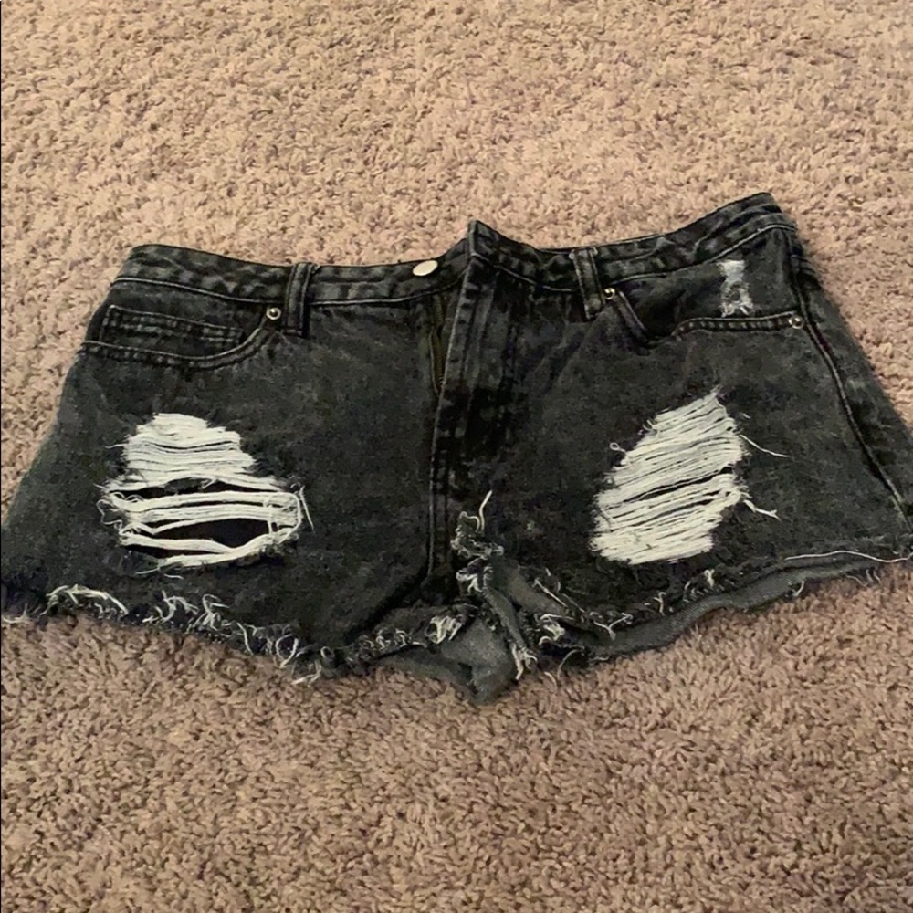 Black distressed shorts